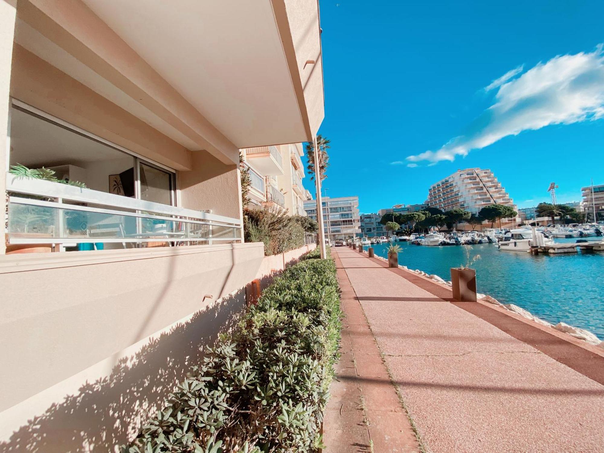 Magnifique T2 Au Calme Avec Une Superbe Vue Sur Le Port Canet Exterior foto